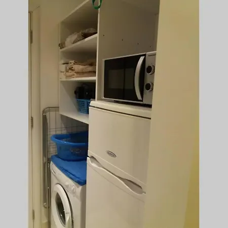 Entire Guest